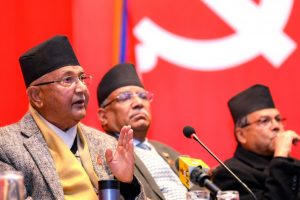 नेकपा समीकरण ‘भत्काउने’ प्रधानमन्त्री ओलीको प्रयास जारी  