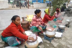 ग्लोवल नेपालिज सेफ फेडरेसनद्धारा भाक्का दिवसमा भाक्का वनाउनेलाई सम्मान