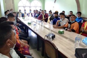 तेमाल ९ को एमाले कार्यकर्ता भेला,अन्य पार्टी छाड्दै दर्जनौं कार्यकर्ता प्रवेश