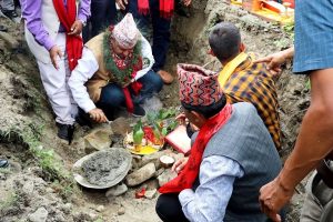 मुख्य मन्त्री जमकट्टेलद्धारा खानीखोला गाउँपालिका प्रशासनिक भवन र जनमुक्ति मार्गको शिलान्यास(फोटोफिचरसहित)