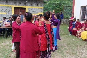 बेथानचोकमा बजेट बनाउन वडाको नयाँ शैलीको भेला : गीतमा घन्कियो विकासको माग