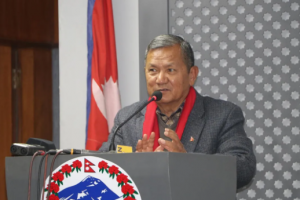 ‘नीतिगत रूपले हामी संविधान संशोधनको विपक्षमा होइन’ : संचारमन्त्री गुरुङ