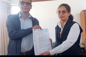 लोककल्याणकारी विज्ञापनको रकम कटौतीविरुद्ध पत्रकार महासंघ काभ्रेले बुझयो ज्ञापनपत्र
